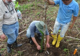 Un-Paso-Adelante-Step-Forward-Foundation-Ecuador-economic-development-6
